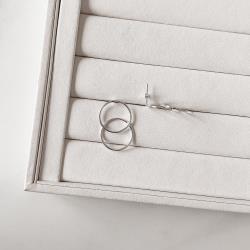 Brinco 2 círculos vazados 30mm