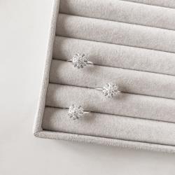 Anel flor cravejada 15mm