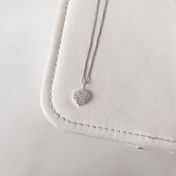 Colar pingente coração rendado cravejado 14mm 45cm