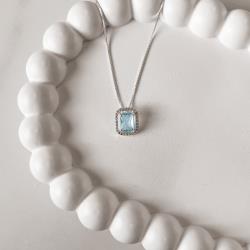 Colar zircônia retangular azul claro com cravejado 13mm 45cm