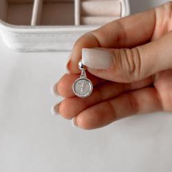 Berloque pingente medalha Estética 14mm