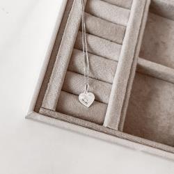 Colar pingente coração trabalhado 11mm 45cm