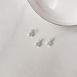 Pingente estrela vazada cravejada 8mm