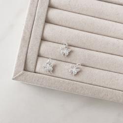 Pingente borboleta cravejada 11mm