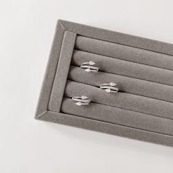 Anel 3 fios meia aliança com zircônias gota