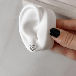 Brinco 3 elos trançados com flor cravejada 9mm