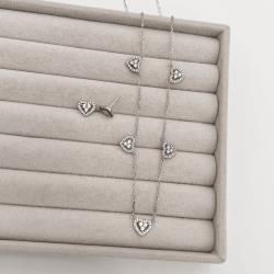 Conjunto brinco e colar entremeio corações vazados cravejados 9mm ródio 40+5cm