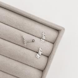 Piercing haste 3 flores detalhe zircônias 12mm orelha esquerda