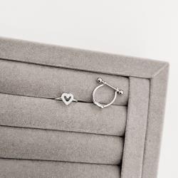 Piercing conch coração vazado cravejado 13mm haste