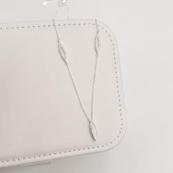 Colar pingente navete cravejado 16mm com entremeios navetes vazados 40+5cm