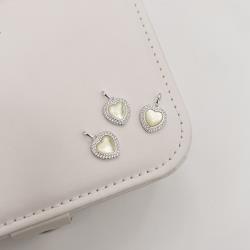 Pingente coração madrepérola com cravejado 12mm