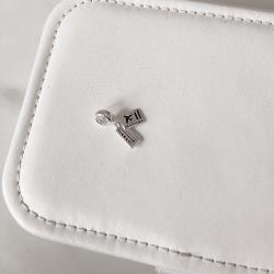 Berloque pingente passaporte resina