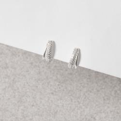 Brinco meia argola fio liso e cravejado 13mm tarraxa