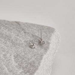 Brinco moissanite cristal 5mm ródio