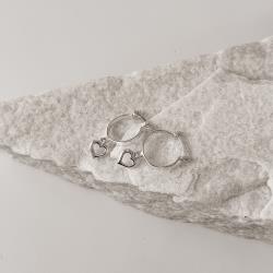 Argola 12mm trava pingente coração vazado