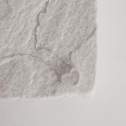 Colar coração vazado cravejado 15mm caixa alta 45cm