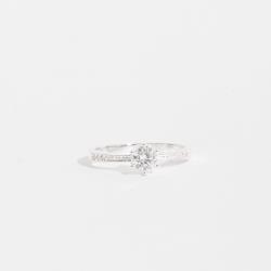 Anel solitário 5mm com cravejado