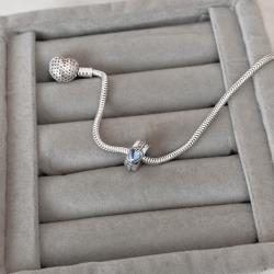 Berloque trava cravejada coração pedra da lua 12mm envelhecido