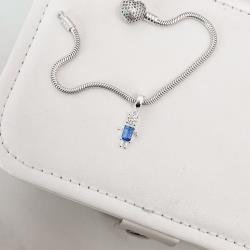 Berloque pingente menino zircônia azul 13mm