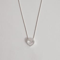 Colar coração vazado cravejado 10mm caixa alta 45cm