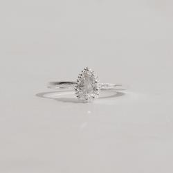 Anel solitário zircônia gota 6mm caixa alta