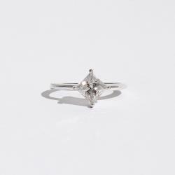 Anel solitário moissanite losango cristal 6x6mm