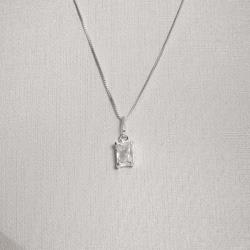 Colar pingente zircônia retangular cristal 7x5mm 45cm