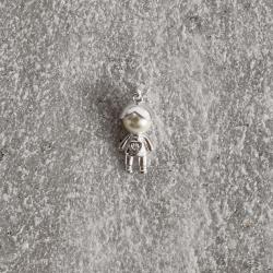 Pingente menino com pérola e zircônia 17mm