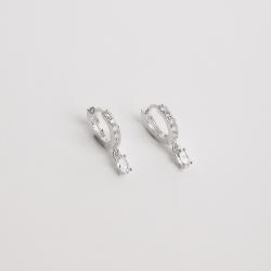 Argola click cravejada 11mm pingente zircônia oval