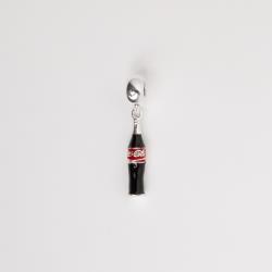 Berloque pingente garrafa coca 17mm resina