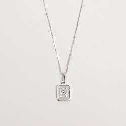 Colar pingente placa letra N 12mm 45cm