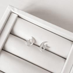 Brinco lua e estrela cravejada 13mm