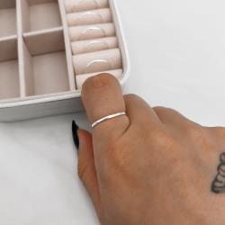 Anel aparador liso fino